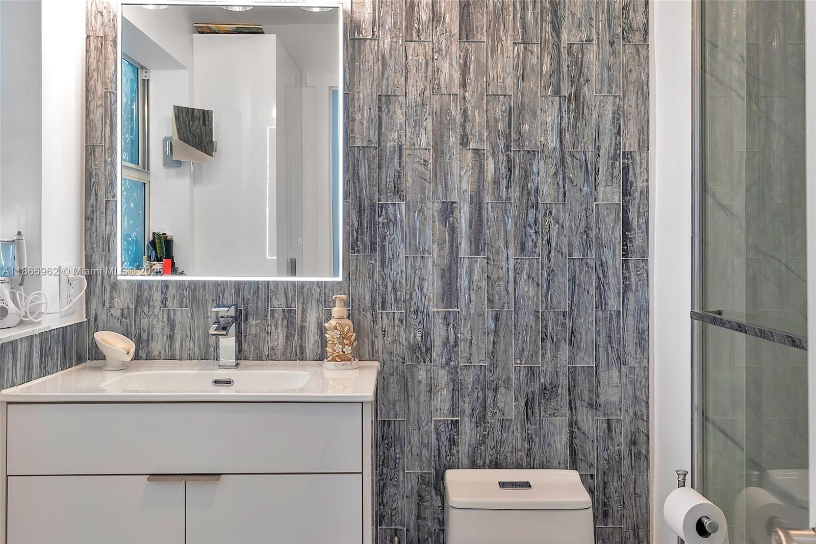 OAK GROVE - Residential Income