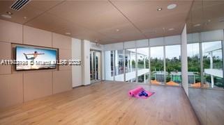 LANDMARK AT DORAL - Residential Lease