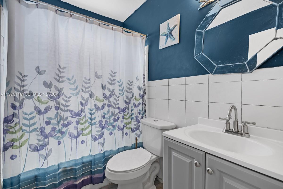 SUNRISE GOLF VILLAGE THIR - Residential