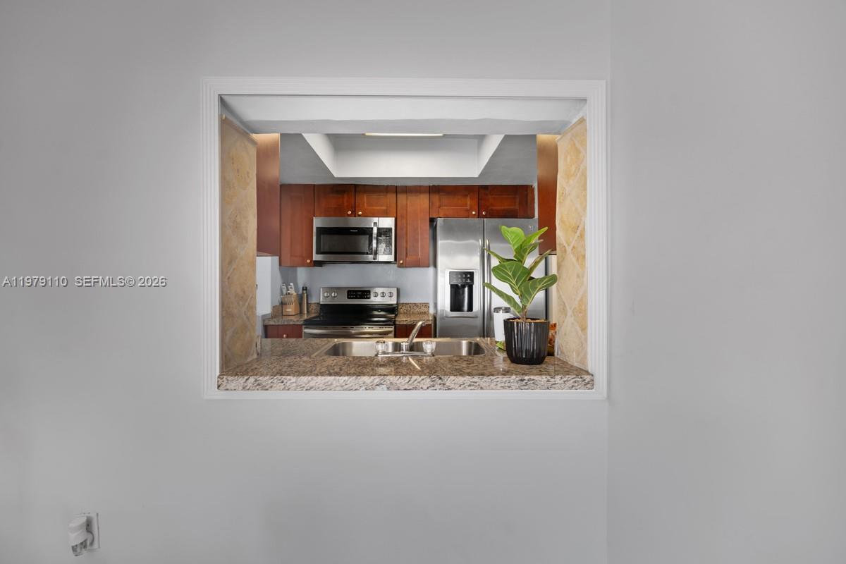 SUNRISE GOLF VILLAGE THIR - Residential