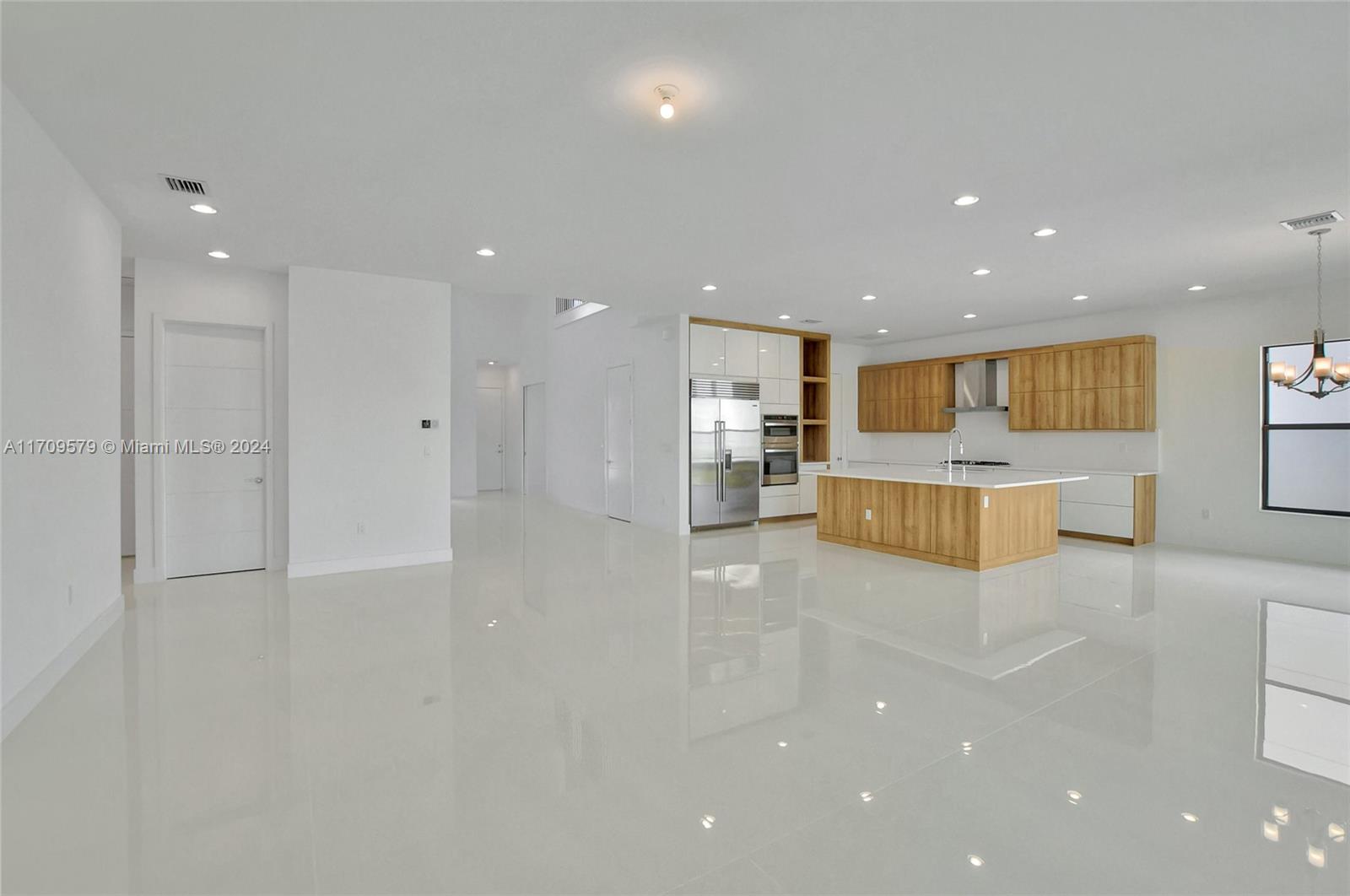 BRIDGES MIZNER PUD BRIDGE - Residential Lease