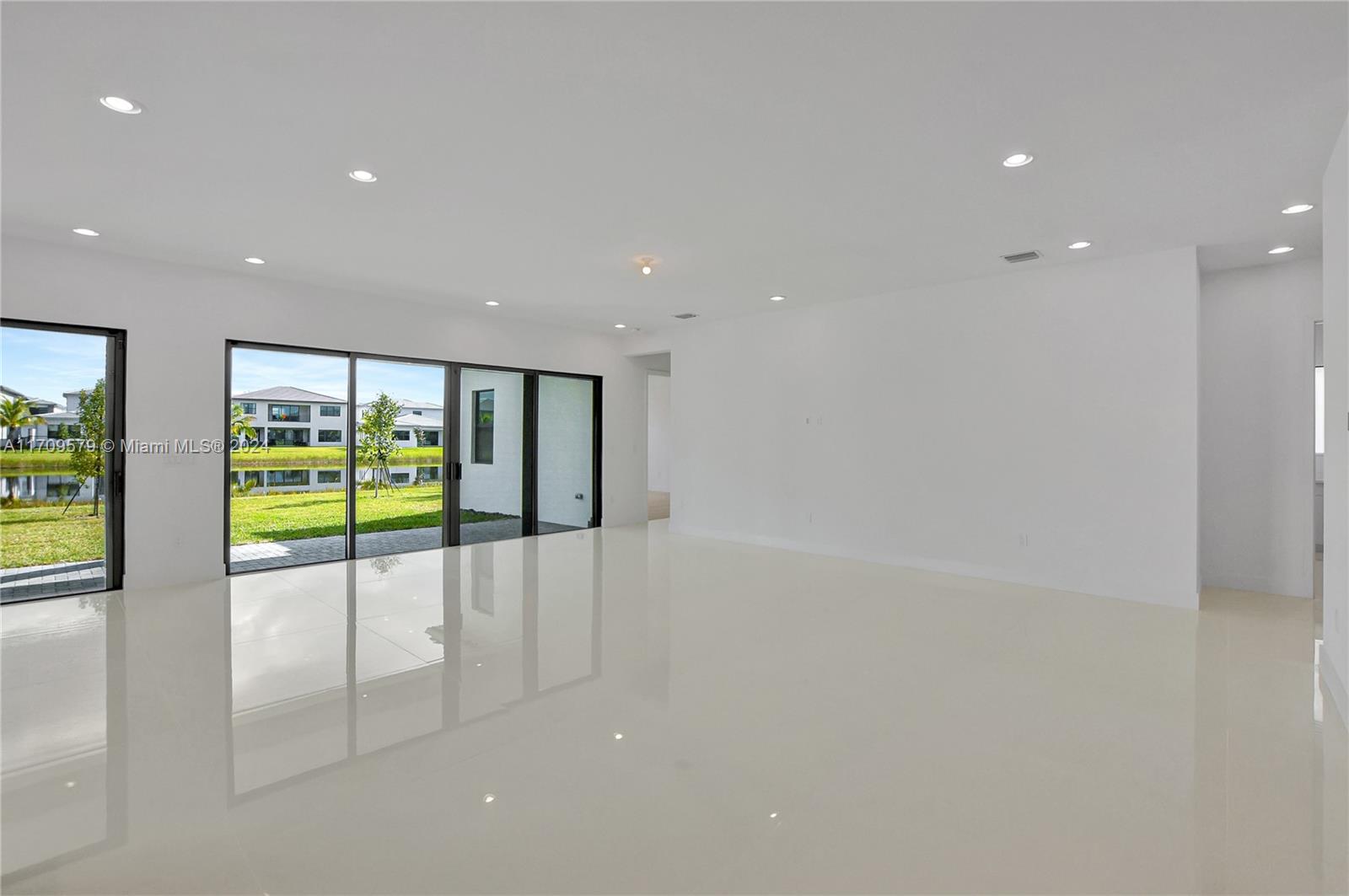 BRIDGES MIZNER PUD BRIDGE - Residential Lease