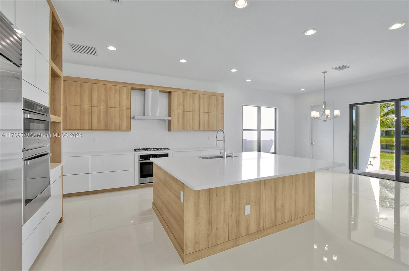 BRIDGES MIZNER PUD BRIDGE - Residential Lease