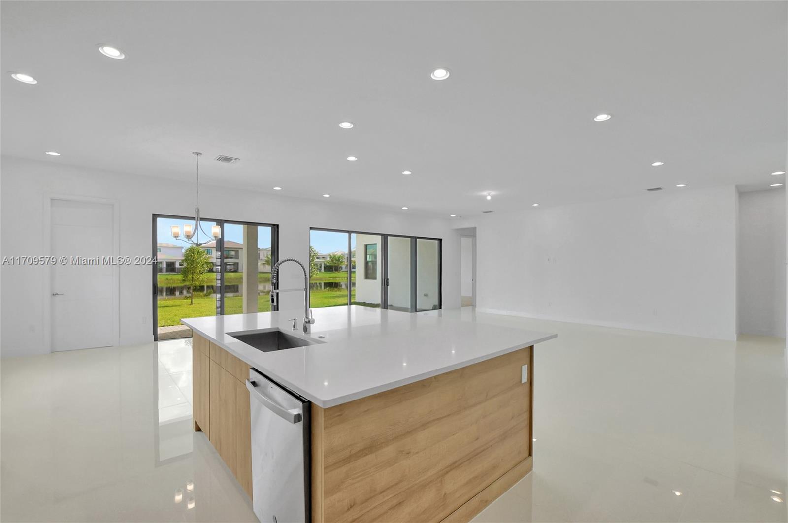BRIDGES MIZNER PUD BRIDGE - Residential Lease