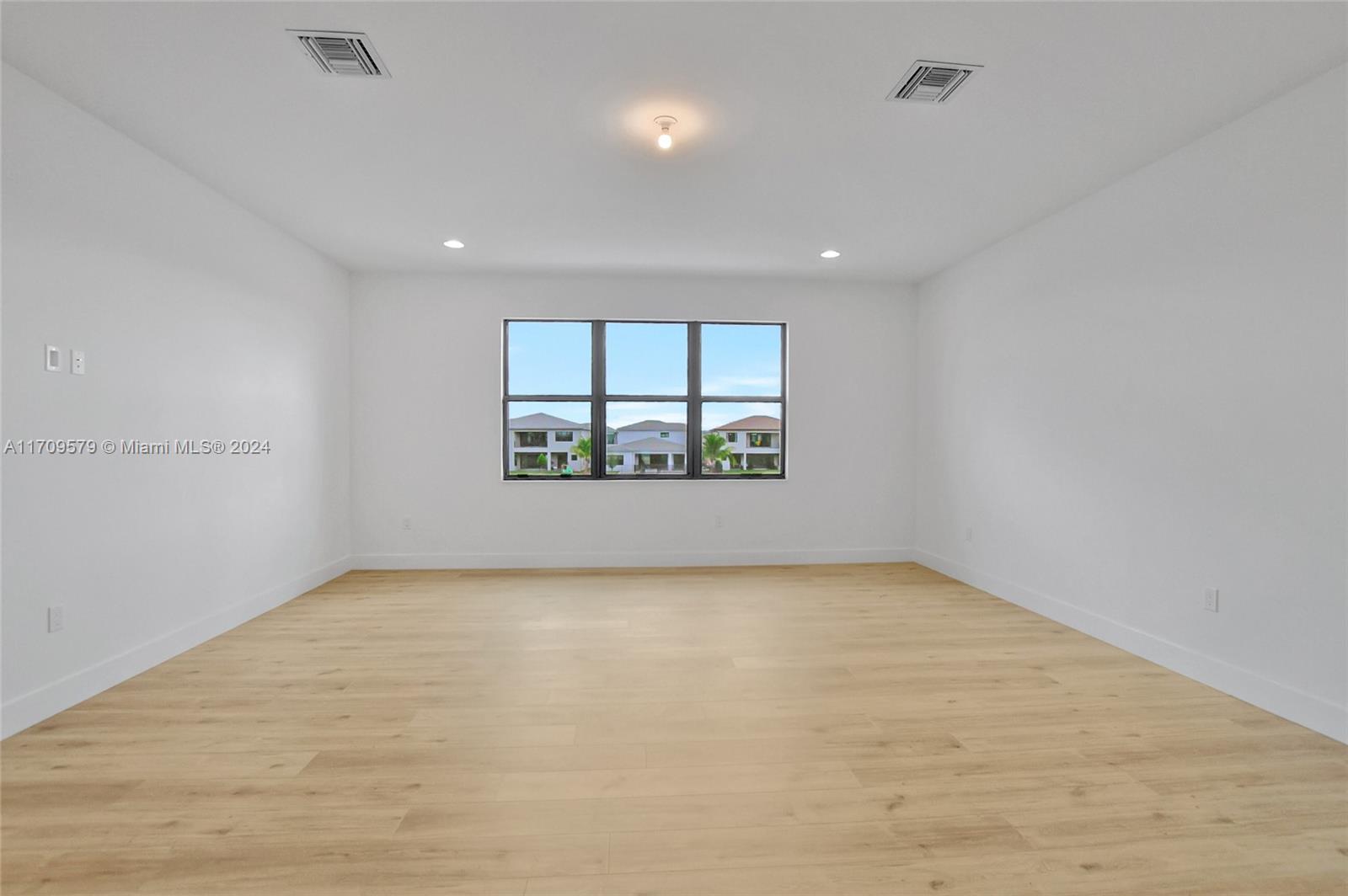 BRIDGES MIZNER PUD BRIDGE - Residential Lease