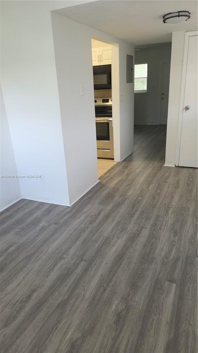 COLLEGE TRACT - Residential Lease