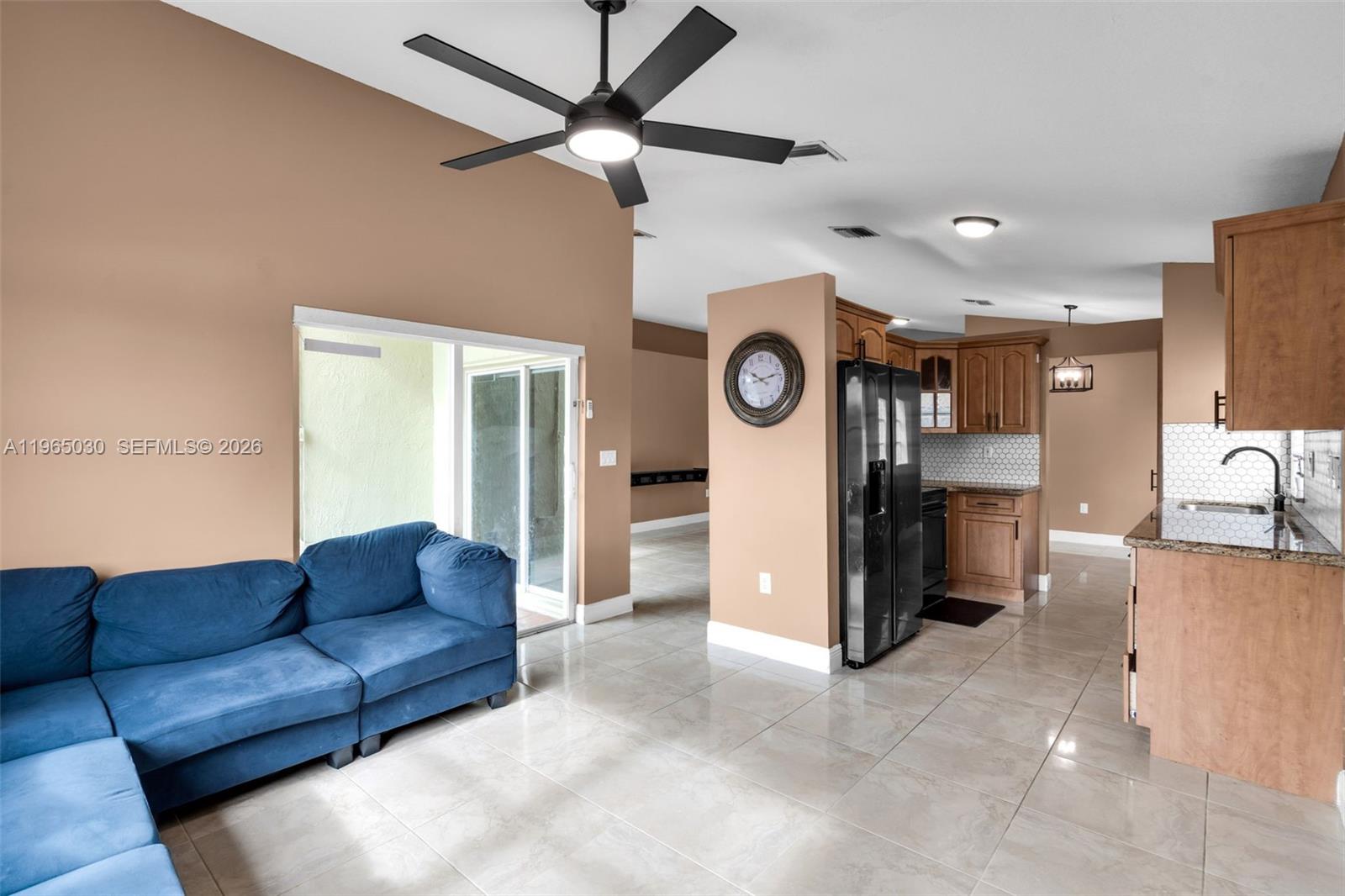 GROVE COMMERCIAL CENTER - Residential