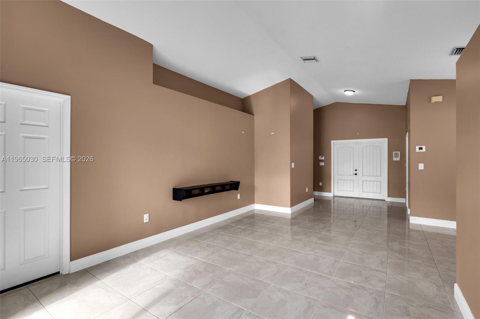 GROVE COMMERCIAL CENTER - Residential