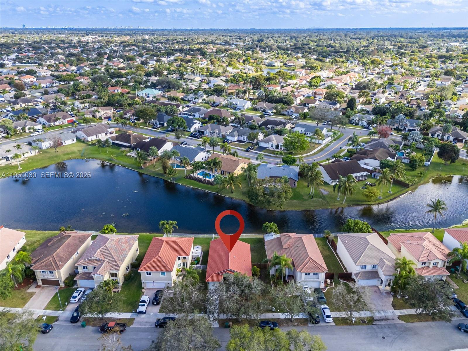 GROVE COMMERCIAL CENTER - Residential