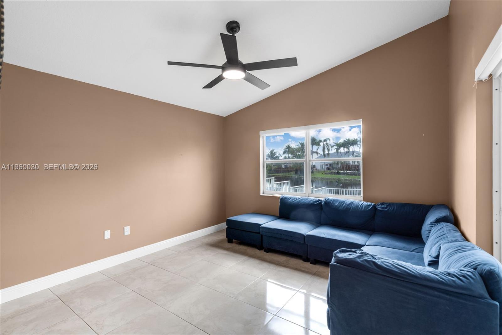 GROVE COMMERCIAL CENTER - Residential