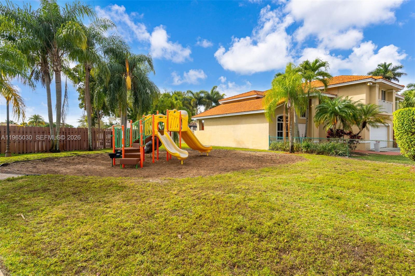 GROVE COMMERCIAL CENTER - Residential