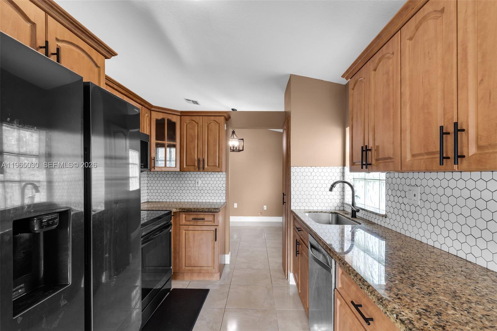 GROVE COMMERCIAL CENTER - Residential