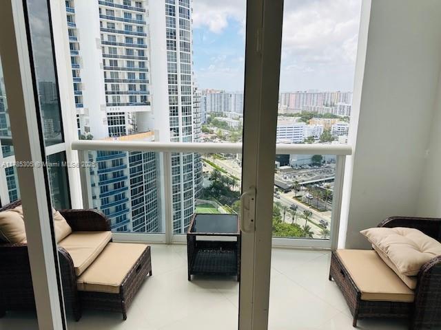 TRUMP ROYALE CONDO - Residential