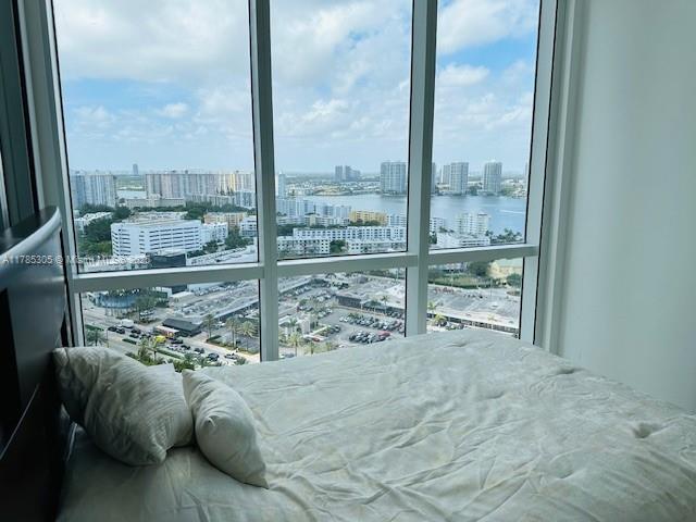 TRUMP ROYALE CONDO - Residential