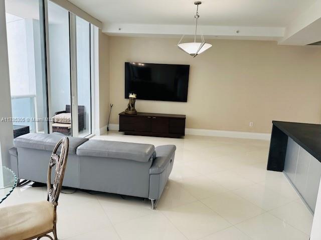 18201 Collins Ave 3407