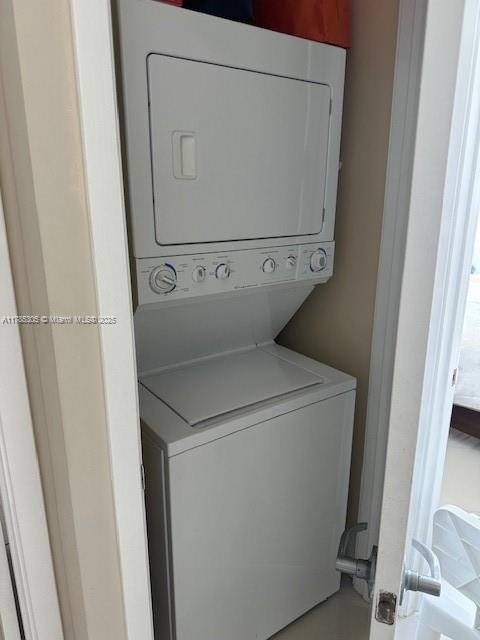 TRUMP ROYALE CONDO - Residential