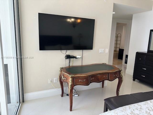 TRUMP ROYALE CONDO - Residential