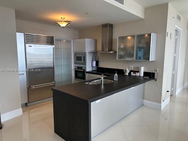 TRUMP ROYALE CONDO - Residential