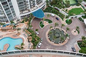 TRUMP ROYALE CONDO - Residential