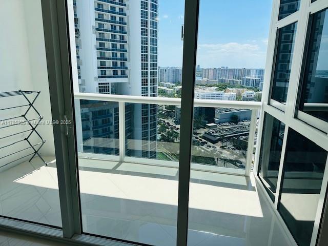 TRUMP ROYALE CONDO - Residential