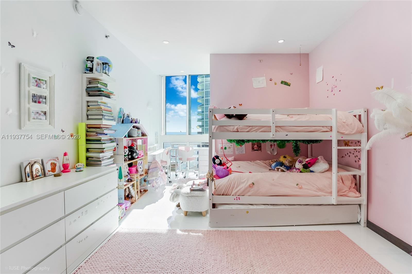 TDR TOWER II CONDO - Residential