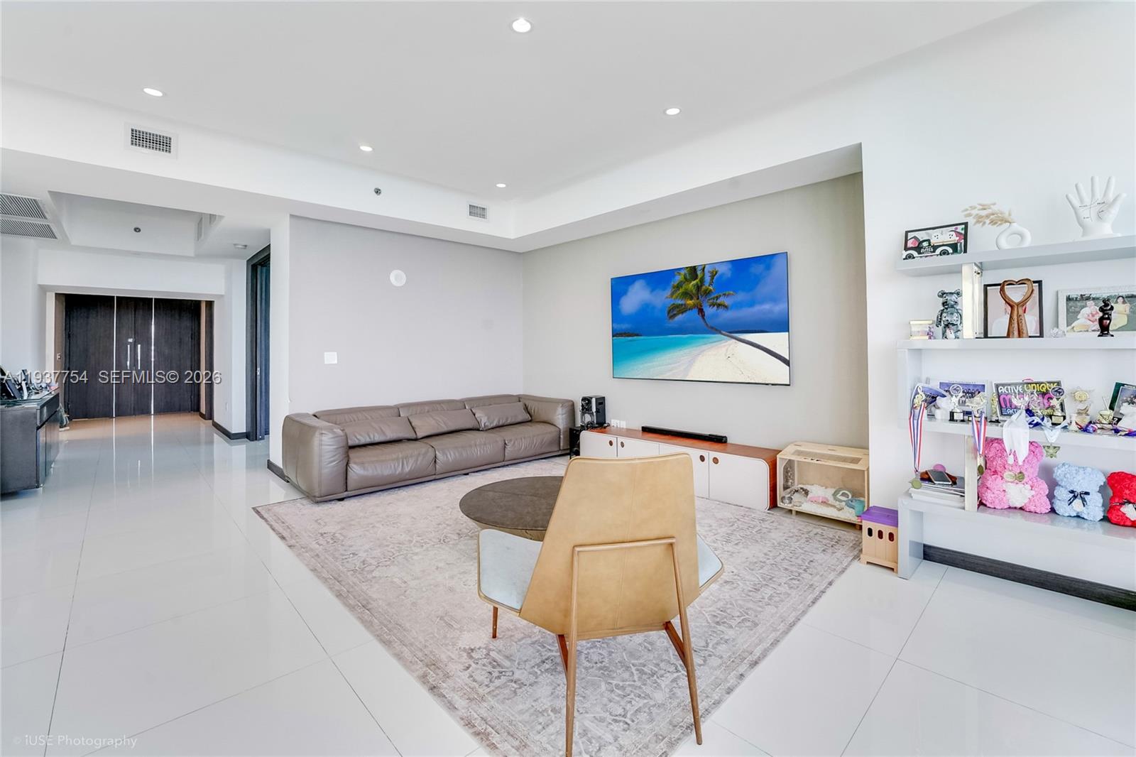 TDR TOWER II CONDO - Residential