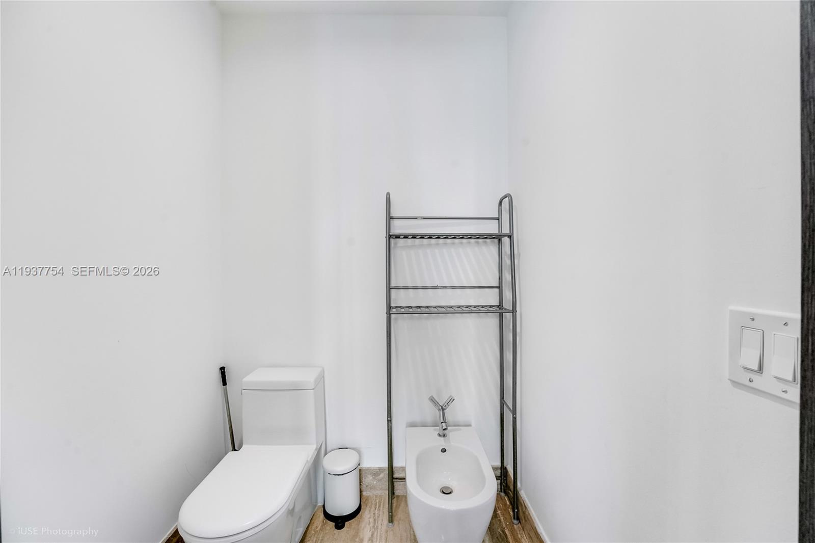 TDR TOWER II CONDO - Residential