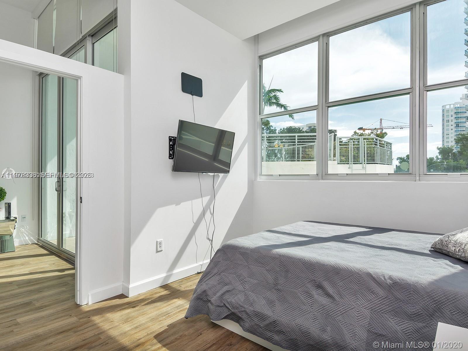 EDGEWATER LOFTS CONDO - Residential Lease