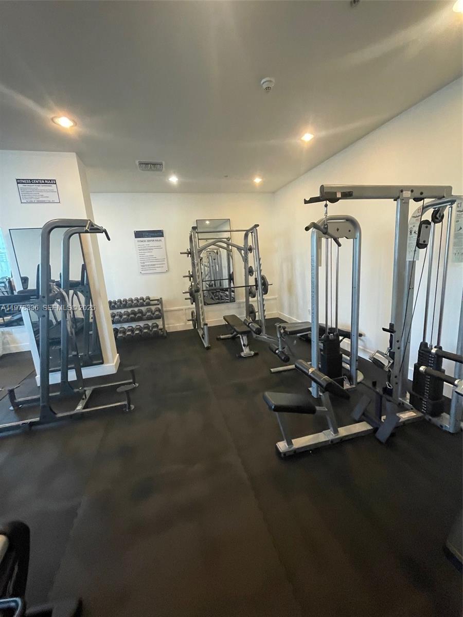 EDGEWATER LOFTS CONDO - Residential Lease