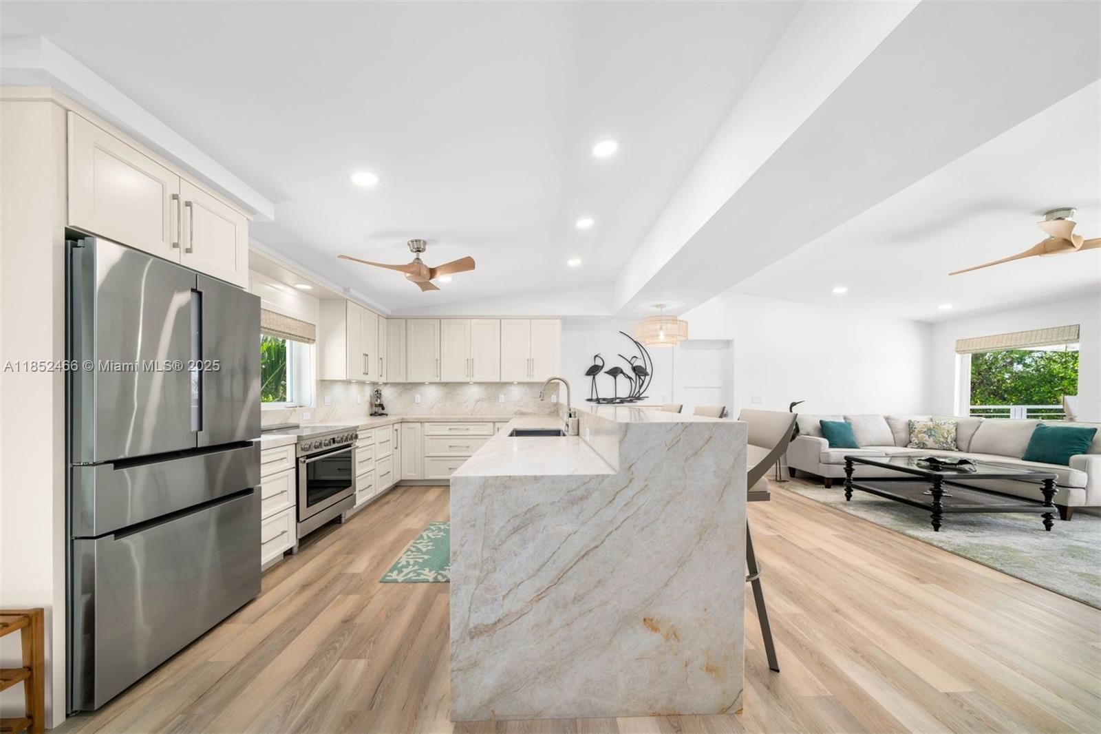 MATECUMBE SANDY BEACH - Residential