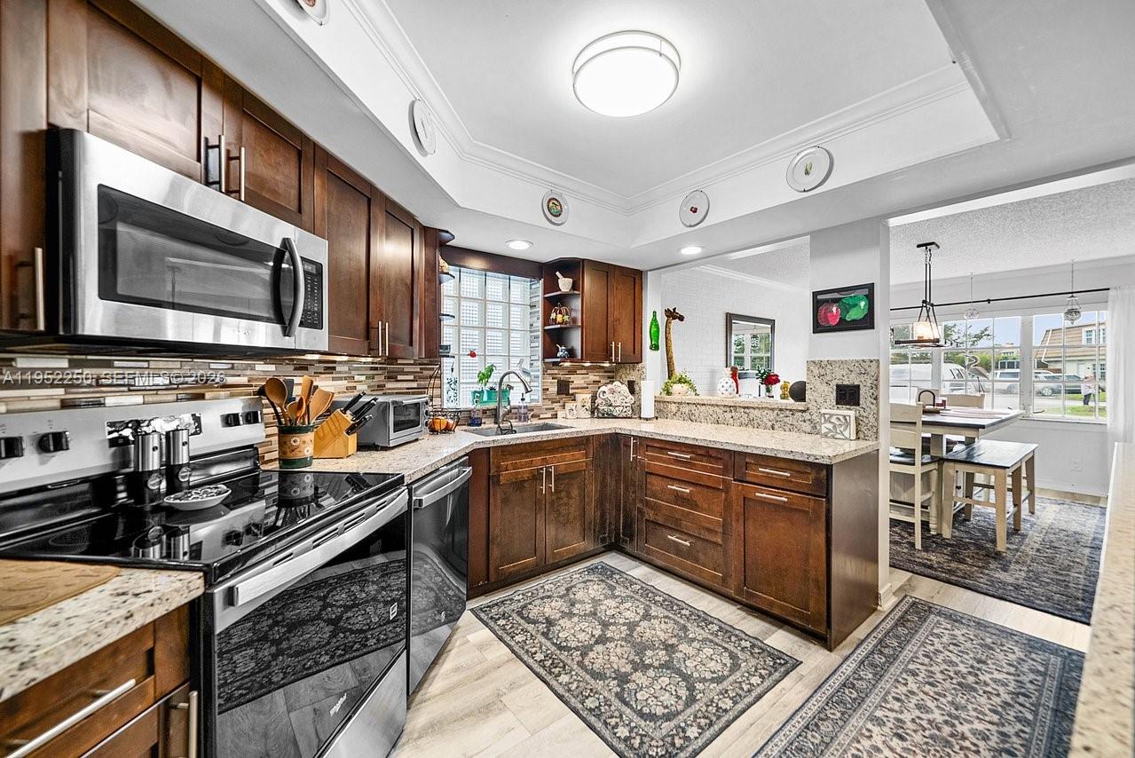 WINCHESTER COURT - Residential