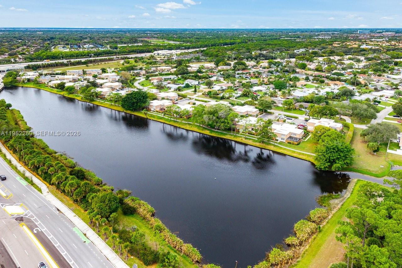 WINCHESTER COURT - Residential