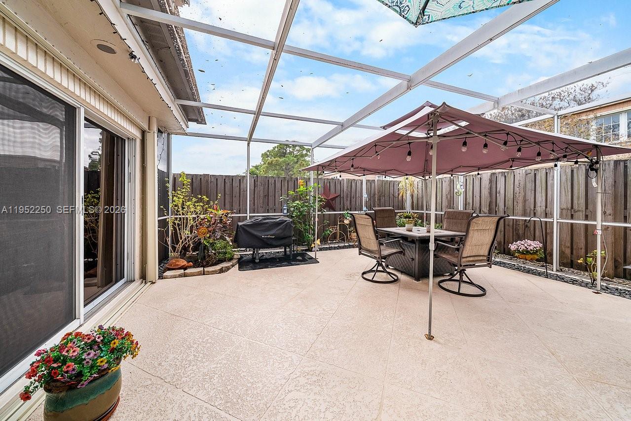 WINCHESTER COURT - Residential