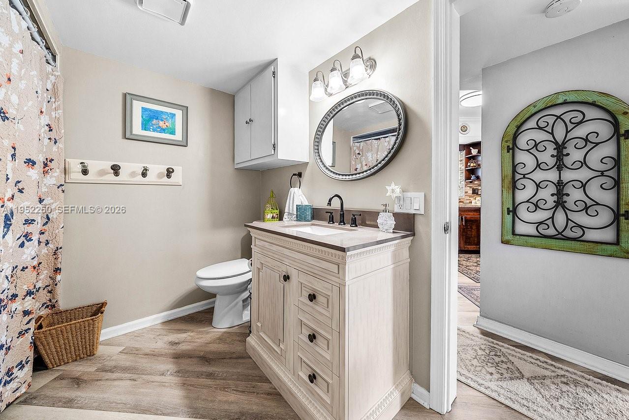 WINCHESTER COURT - Residential