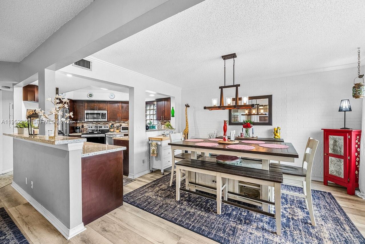 WINCHESTER COURT - Residential