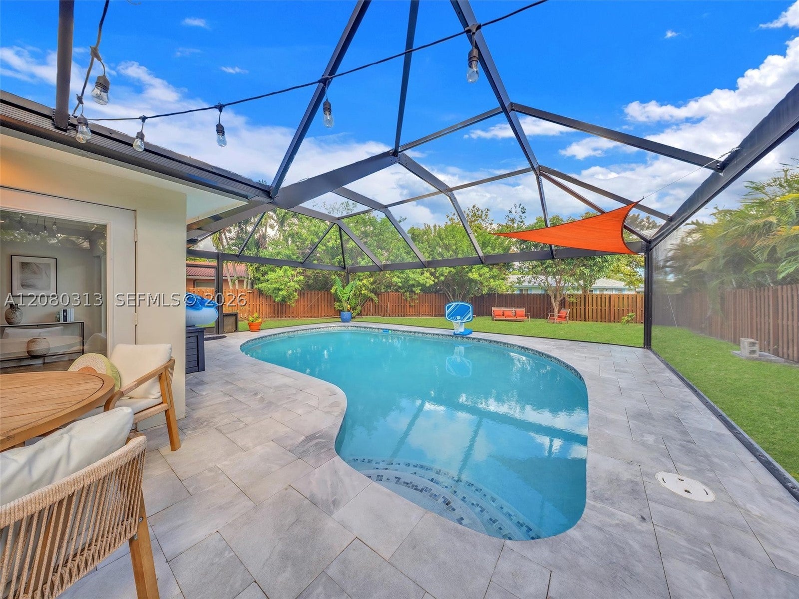 10305 NW 42nd Dr