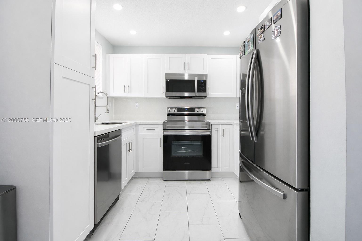 WATERVIEW CONDO - Residential