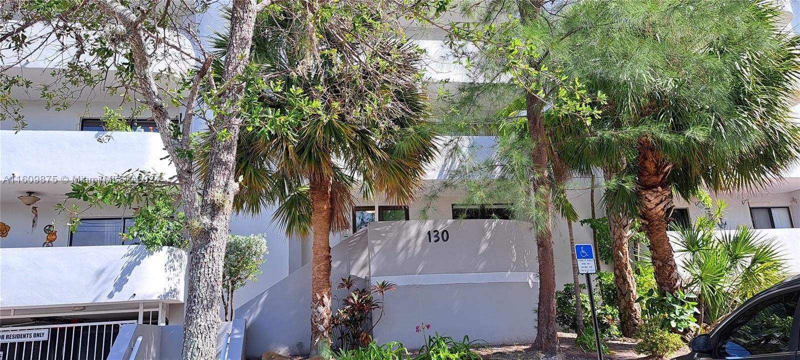 NORMANDY SH YACHT & CO CL - Residential Lease