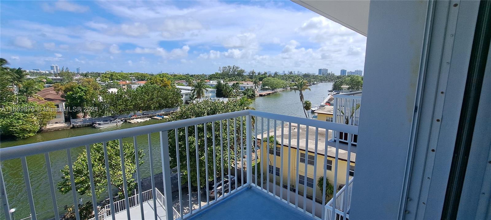 NORMANDY SH YACHT & CO CL - Residential Lease