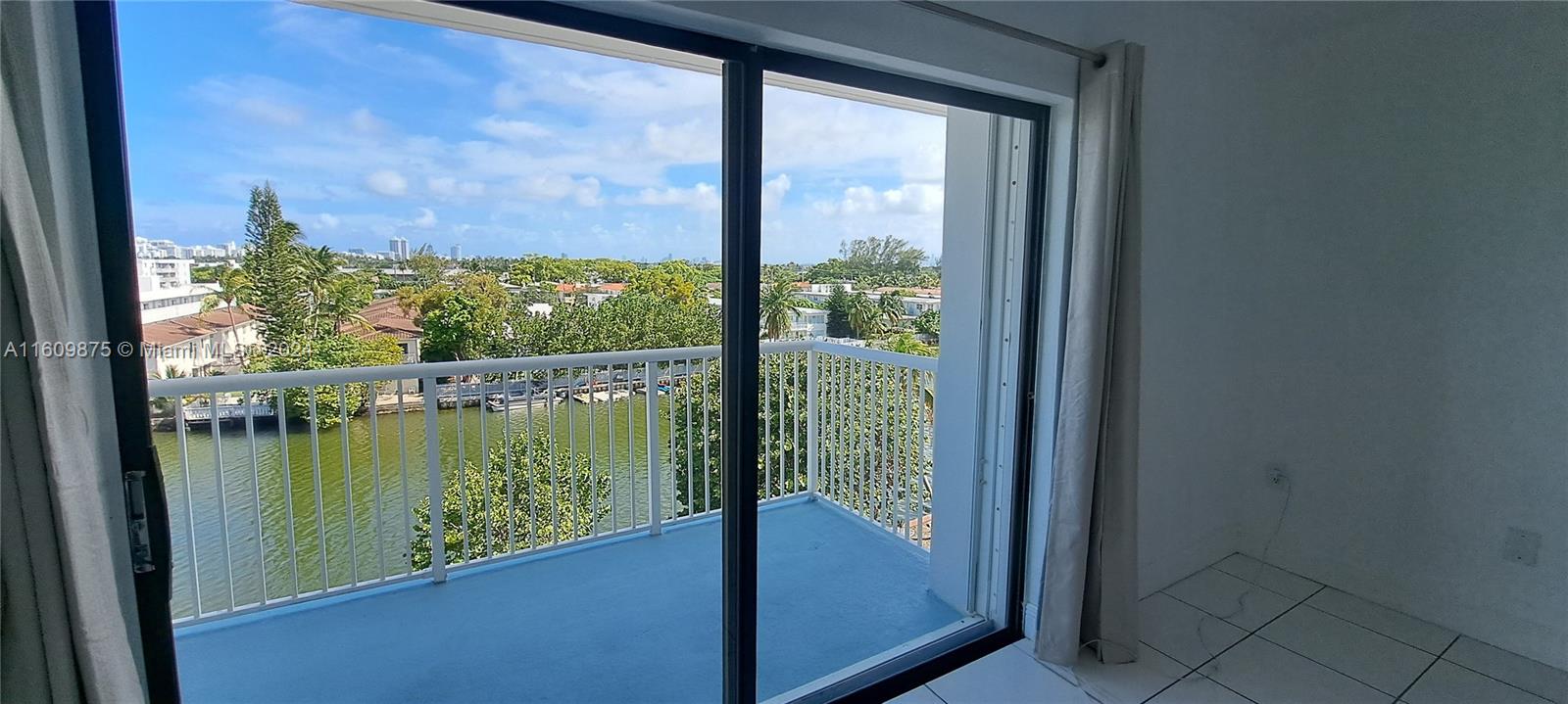 NORMANDY SH YACHT & CO CL - Residential Lease