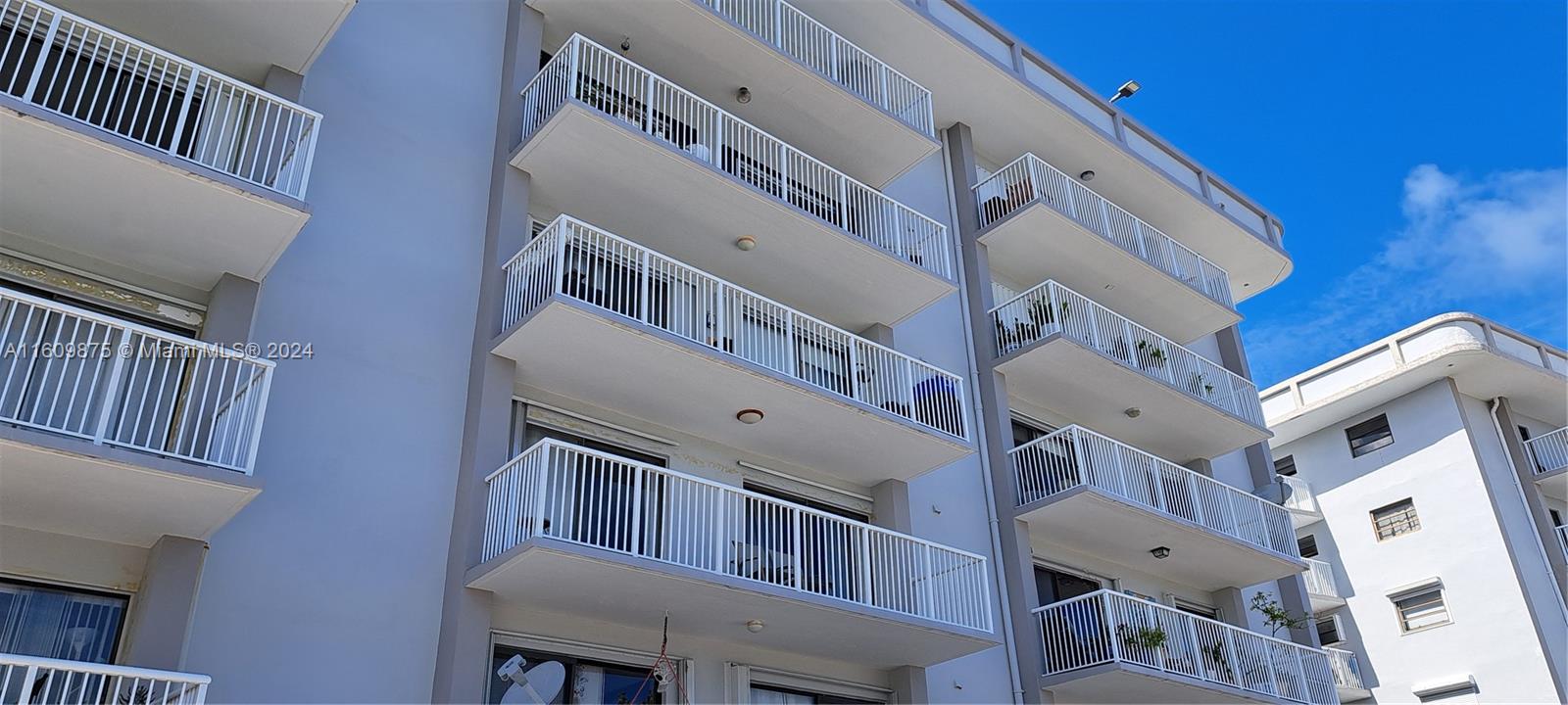 NORMANDY SH YACHT & CO CL - Residential Lease