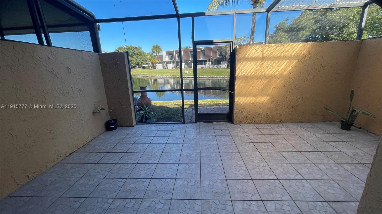 WESTVIEW CONDOMINIUM NO T - Residential Lease