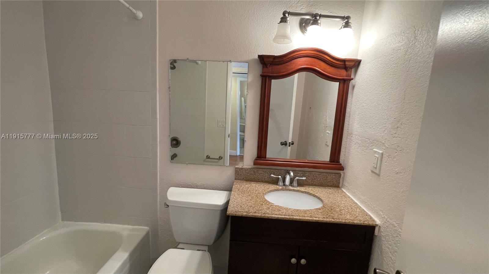 WESTVIEW CONDOMINIUM NO T - Residential Lease