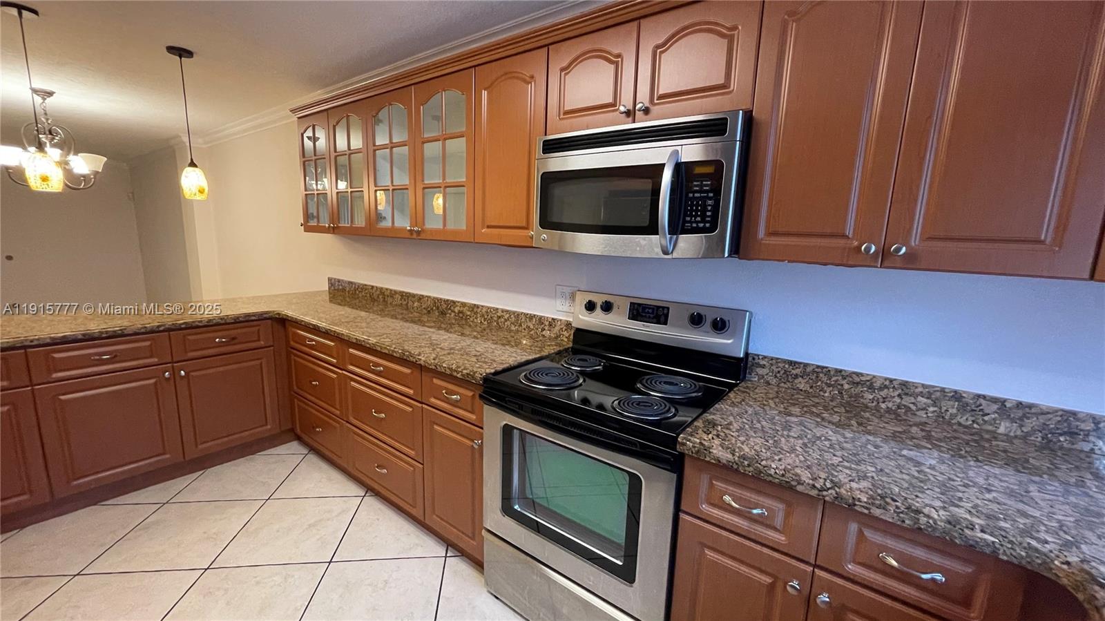 WESTVIEW CONDOMINIUM NO T - Residential Lease