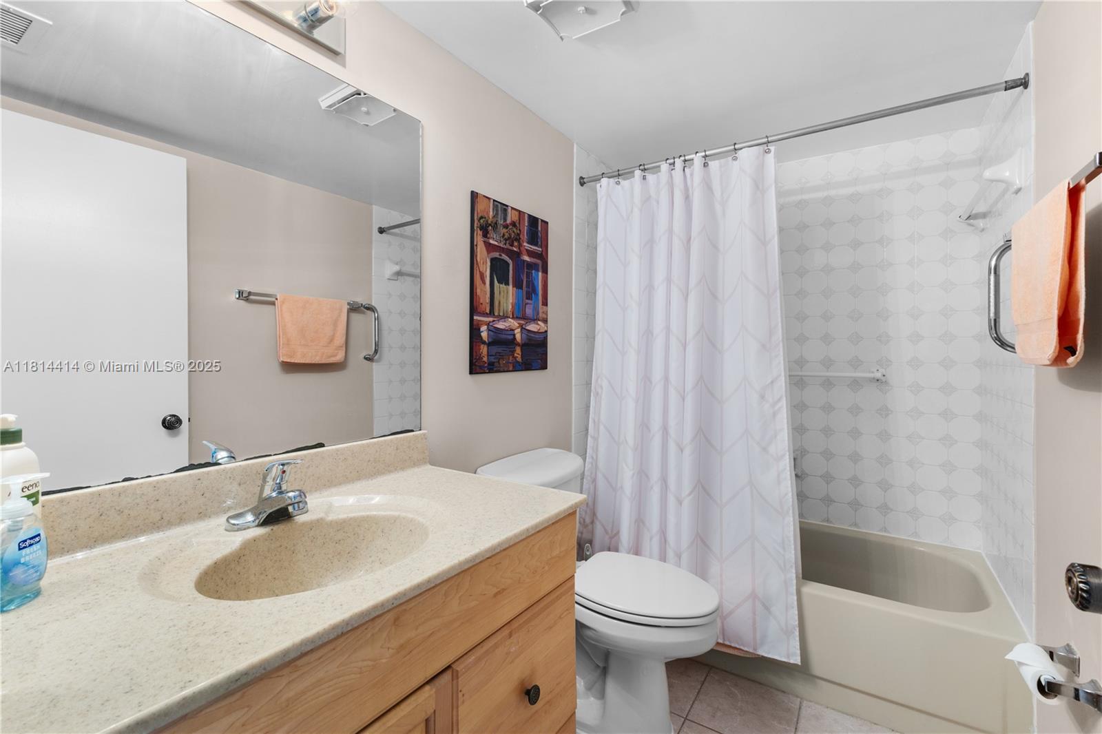 THE SURF CONDO - Residential