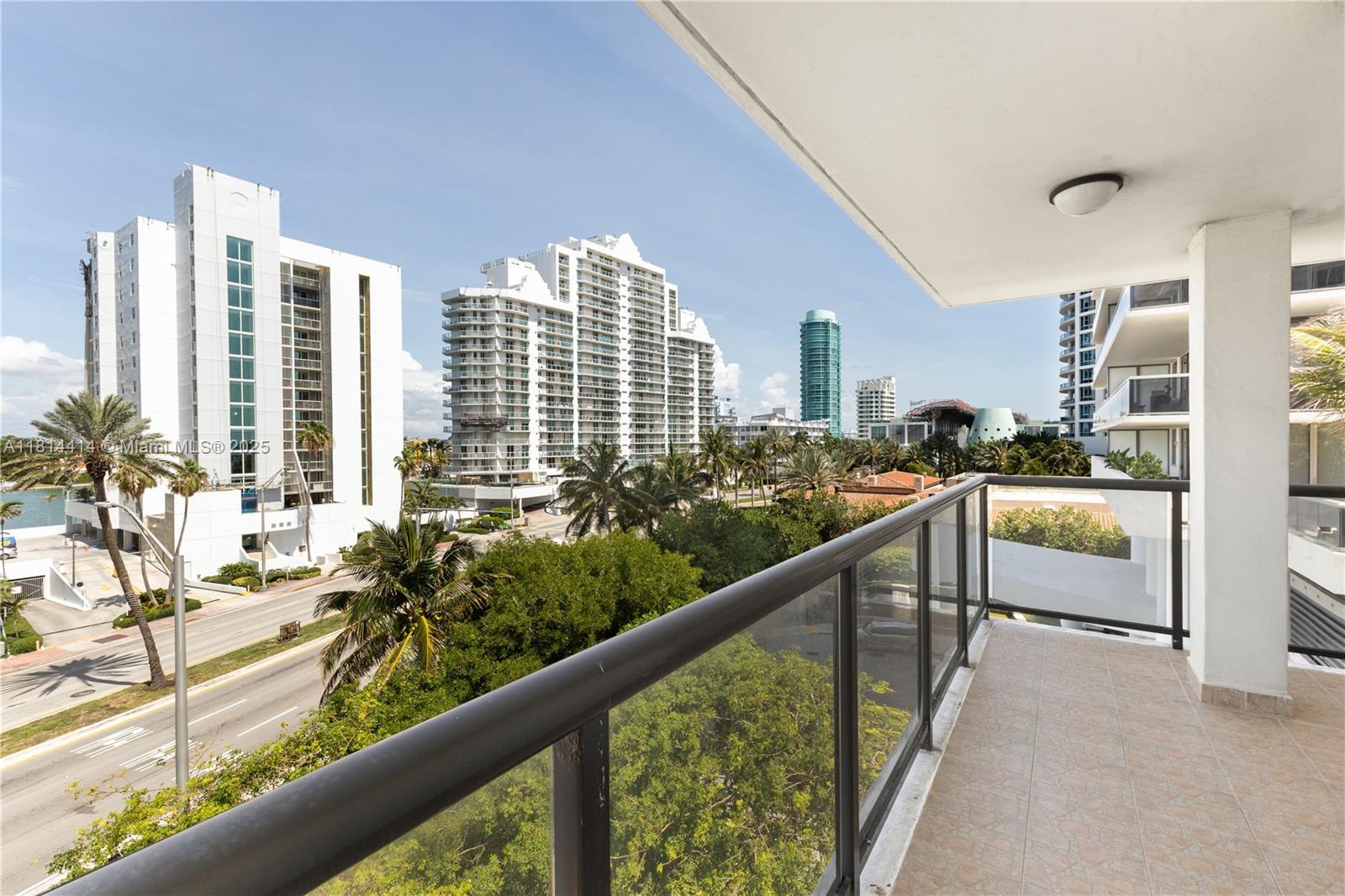 THE SURF CONDO - Residential