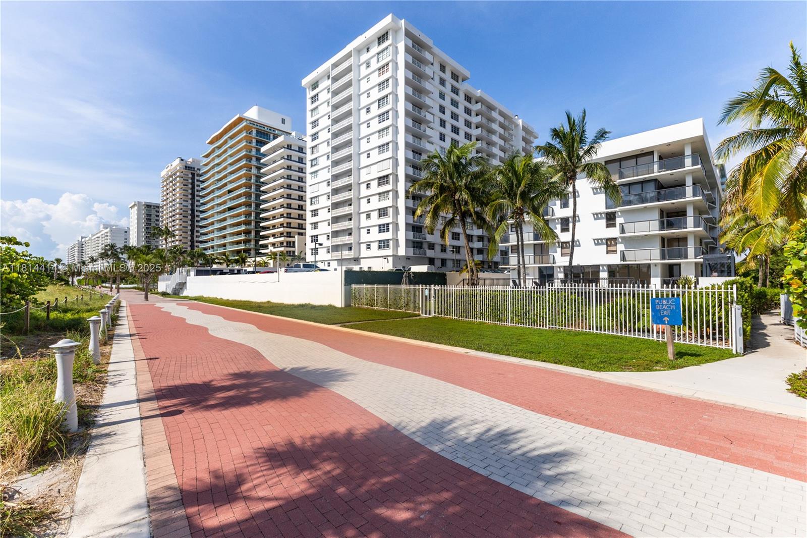 THE SURF CONDO - Residential