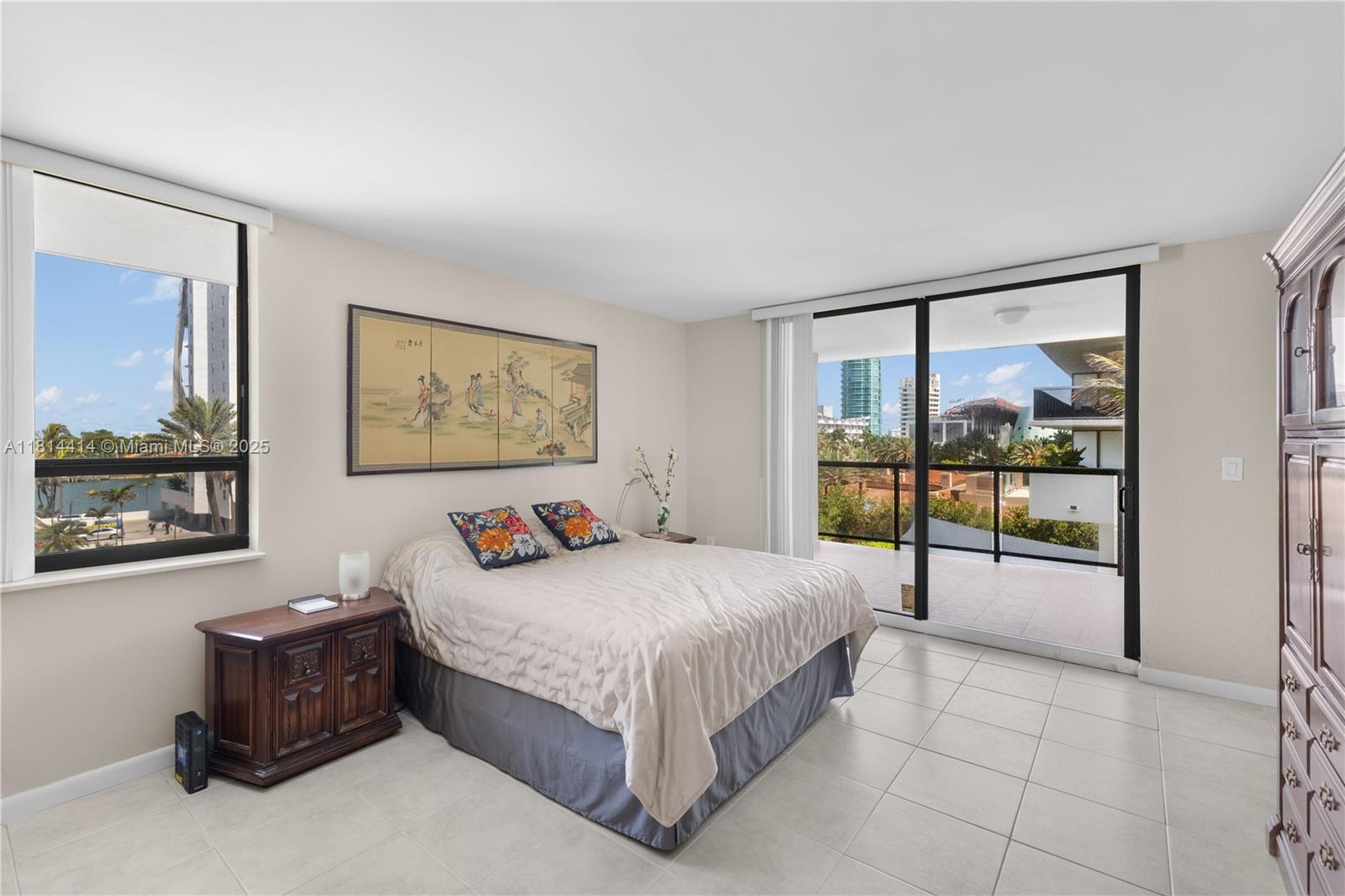 THE SURF CONDO - Residential
