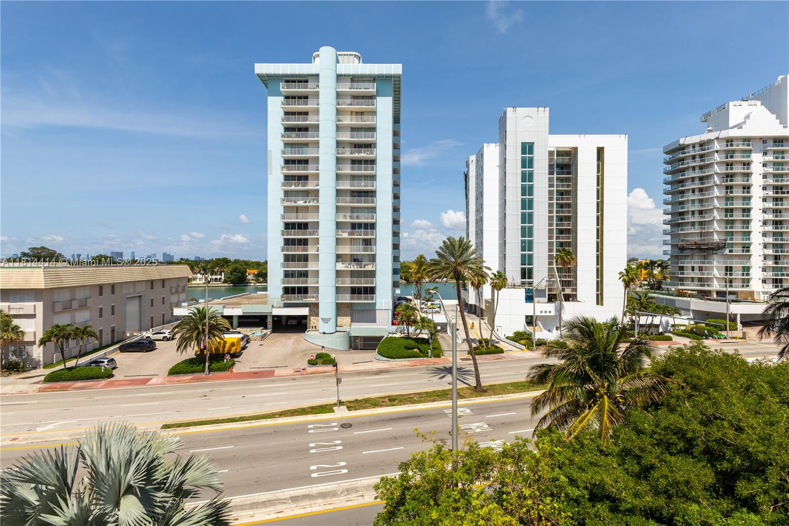 THE SURF CONDO - Residential
