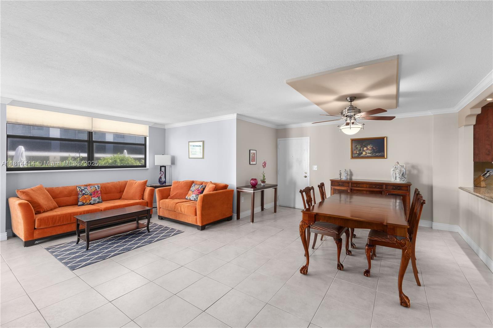 THE SURF CONDO - Residential
